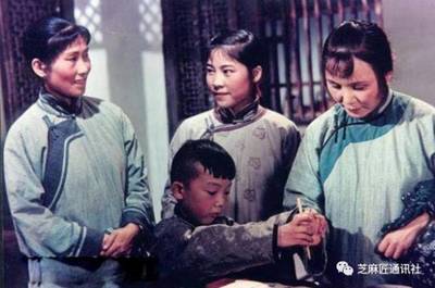 見聞|中國(guó)&ldquo;夢(mèng)工廠&rdquo;:中國(guó)電影的輝煌與這座雕像的故事息息相關(guān)_文化_網(wǎng)